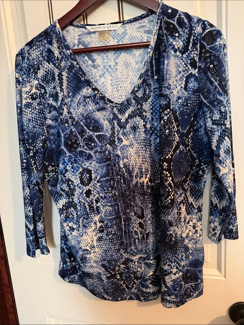 Peter Nygard Blue Snake-Print V-Neck Long Sleeve Top with Subtle Sequins